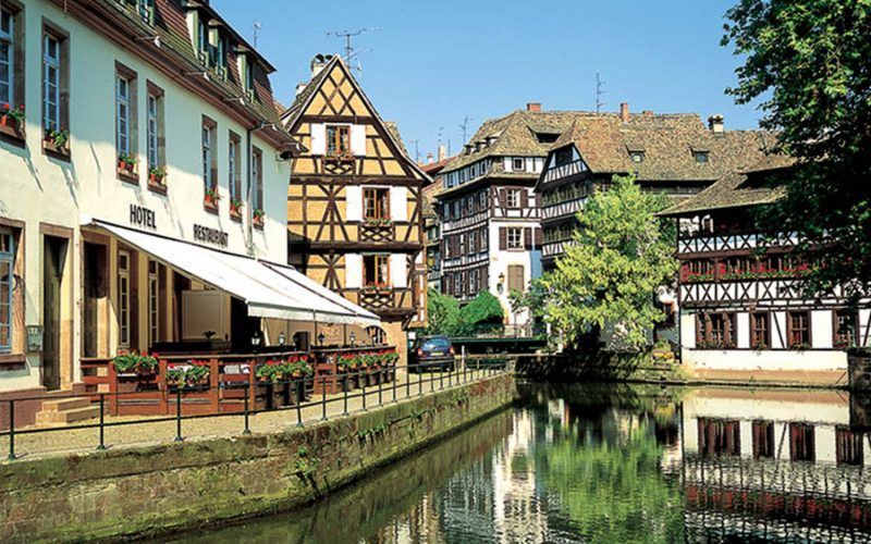 Alquiler-barcos-fluviales-turismo-fluvial-canales-rios-Francia-Alsacia-Lorena