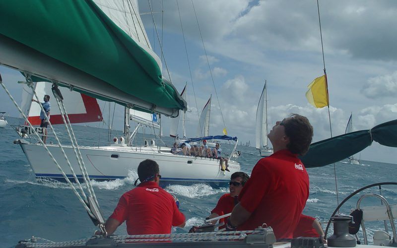 Alquiler-barco-Caribe-Antigua-yate-motor-velero-catamaran-turismo-vacaciones