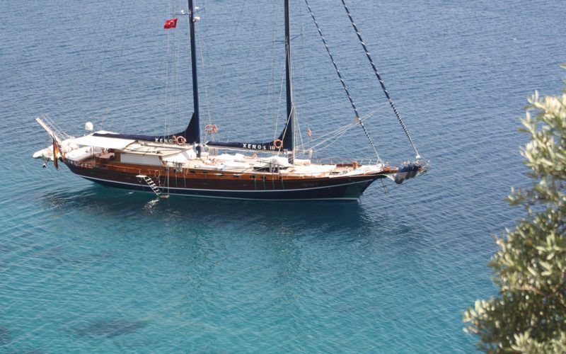 Alquiler-barcos-Turquia-Goceck-vacaciones-crucero-navegar-goleta-velero-catamaran