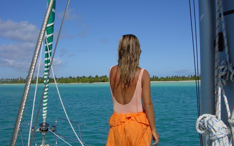 Alquiler-barcos-Polinesia-velero-catamaran-navegar-vacaciones