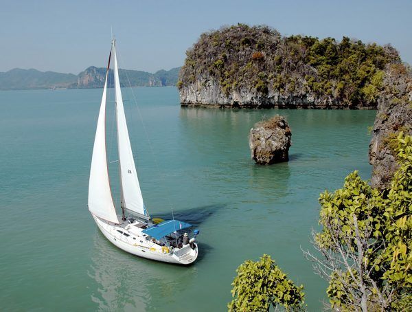 Alquiler-barcos-Tailandia-vacaciones-crucero-navegar-velero