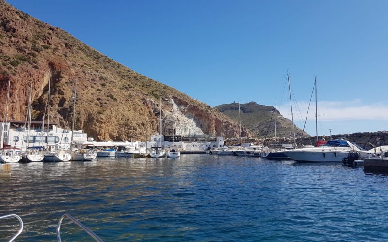 Alquiler-barco-España-yate-motor-velero-catamaran-turismo-vacaciones-Malaga