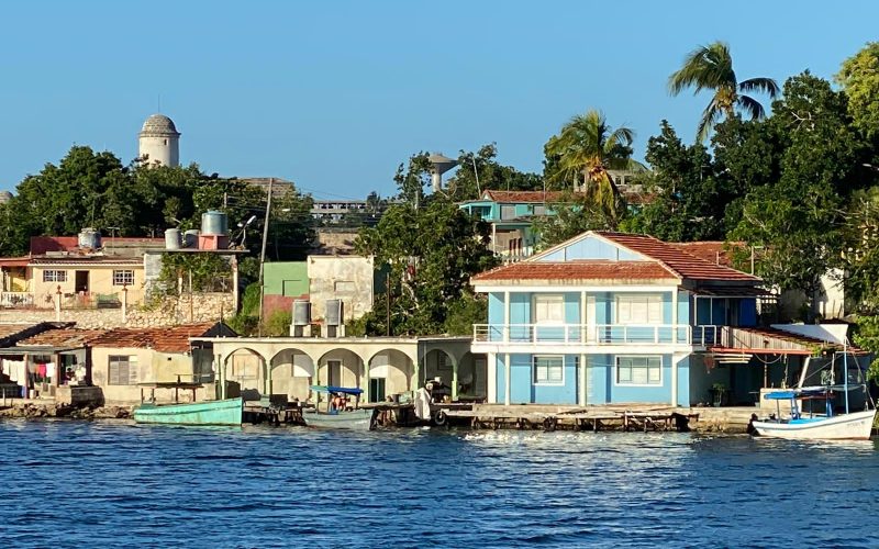 Alquiler-barco-Cuba-Caribe-vacaciones-catamaran-veleros-diversion
