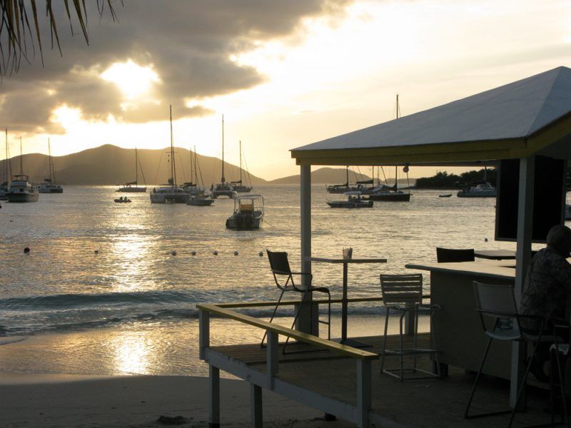 Alquiler-barco-Caribe-yate-motor-velero-catamaran-turismo-vacaciones-islas-Virgenes