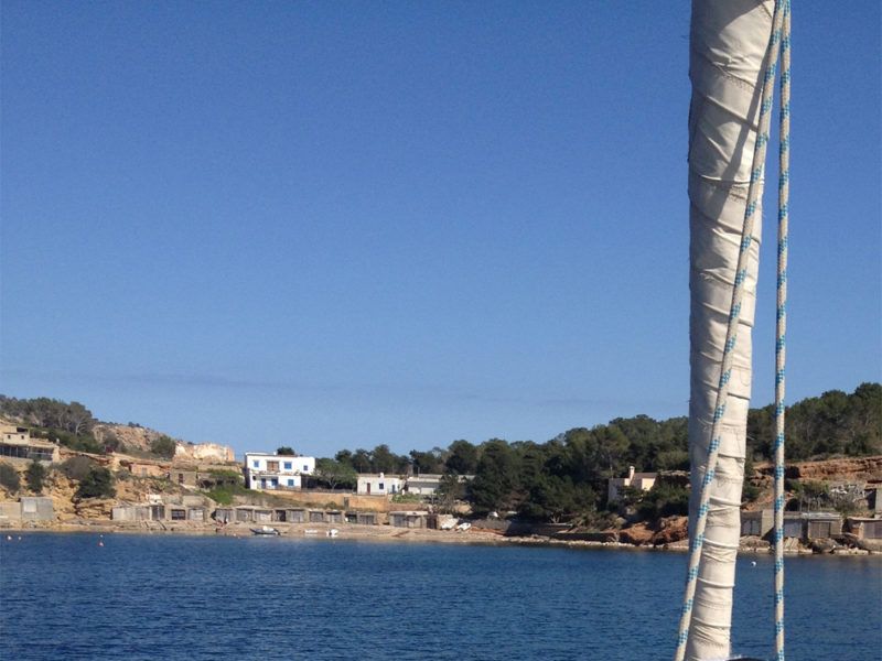 Alquiler-Barcos-Ibiza-veleros-vacaciones-Baleares-mediterrane