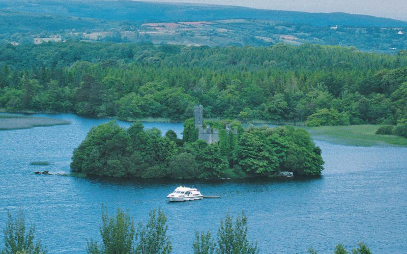 Alquiler-barcos-fluviales-turismo-fluvial-canales-rios-Irlanda