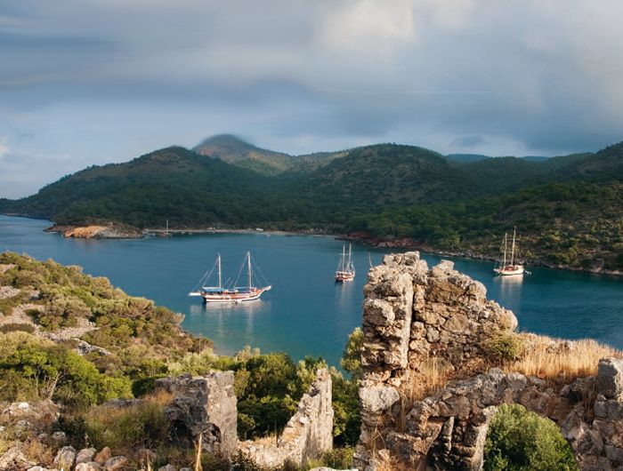 Alquiler-barcos-Turquia-Marmaris-vacaciones-crucero-navegar-goleta-velero-catamaran