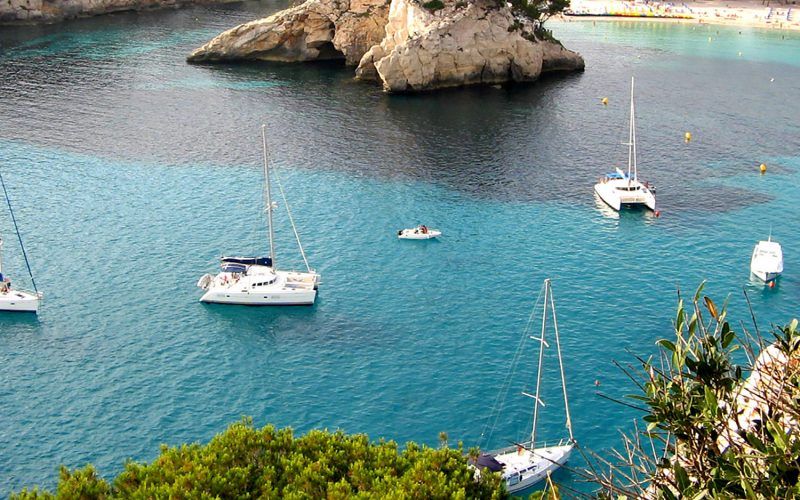 alquiler-barco-velero-yate-vacaciones-charter-Baleares-Menorca