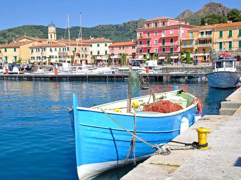 Alquiler-barcos-yate-motor-velero-turismo-Italia-Elba-Mediterraneo
