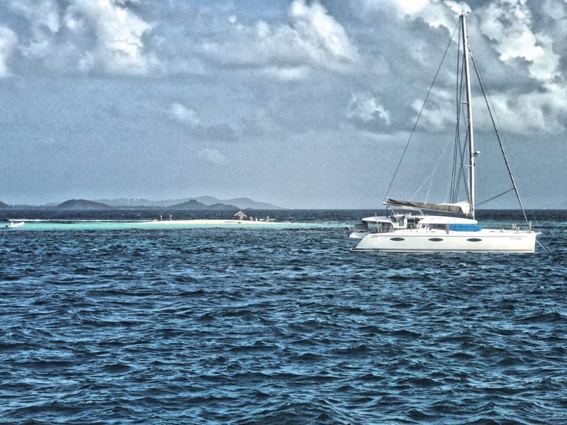 Alquiler-barco-Caribe-Martinica-yate-motor-velero-catamaran-turismo-vacaciones