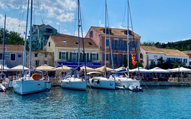 Alquiler-barcos-Veleros-Catamaran-Grecia-Corfu-vacaciones