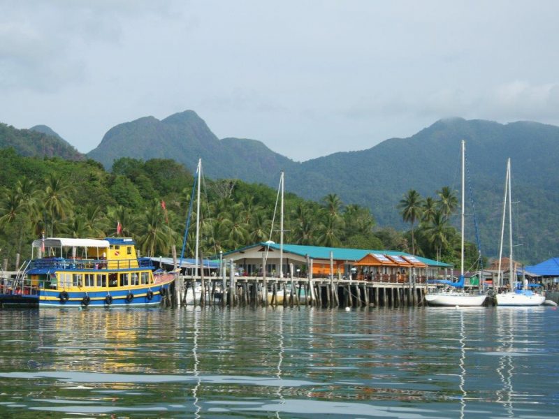 Alquiler-barcos-Tailandia-vacaciones-crucero-navegar-velero