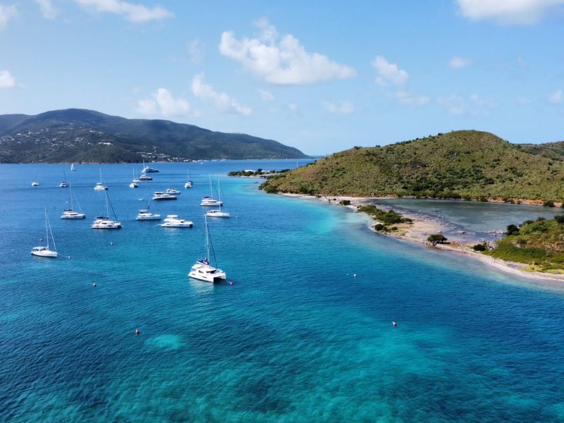 Alquiler-Barcos-veleros-vacaciones-Caribe-Islas Virgenes-flotilla